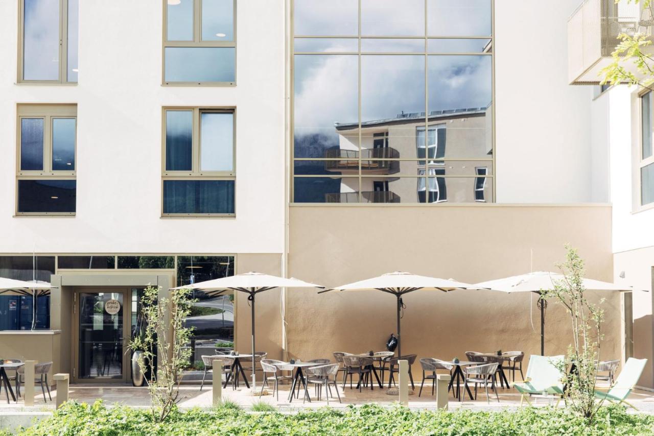 Harry'S Home Telfs Hotel & Apartments מראה חיצוני תמונה